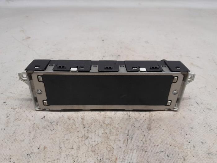Gebruikte Display Interieur Peugeot 207/207+ (WA/WC/WM) 1.6 16V GT THP Prijs € 31,50 Margeregeling aangeboden door Reclycar De Boer BV