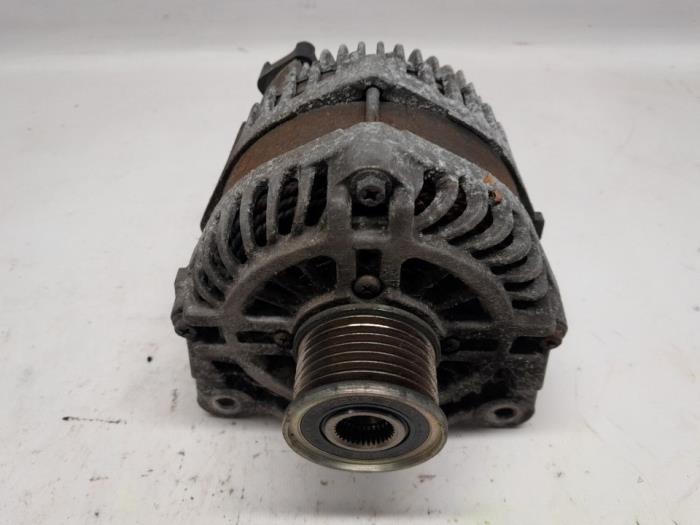 Gebruikte Dynamo Renault Megane III Berline (BZ) 1.4 16V TCe 130 Prijs € 42,00 Margeregeling aangeboden door Reclycar De Boer BV