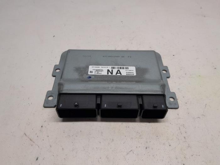 Gebruikte Inspuitcomputer Renault Twingo III (AH) 1.0 SCe 75 12V Prijs € 74,55 Margeregeling aangeboden door Reclycar De Boer BV