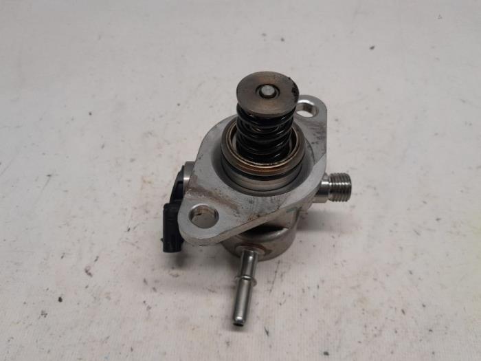 Gebruikte Hogedrukpomp Citroen C3 (SX/SW) 1.2 12V e-THP PureTech 110 Prijs € 157,50 Margeregeling aangeboden door Reclycar De Boer BV