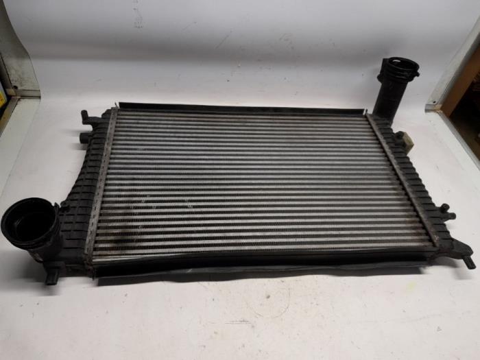 Gebruikte Intercooler Seat Altea (5P1) 2.0 TDI DPF Prijs € 43,05 Margeregeling aangeboden door Reclycar De Boer BV