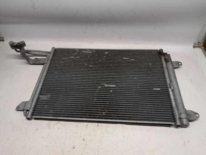 Gebruikte Radiateur Airco Seat Altea (5P1) 2.0 TDI DPF Prijs € 36,75 Margeregeling aangeboden door Reclycar De Boer BV