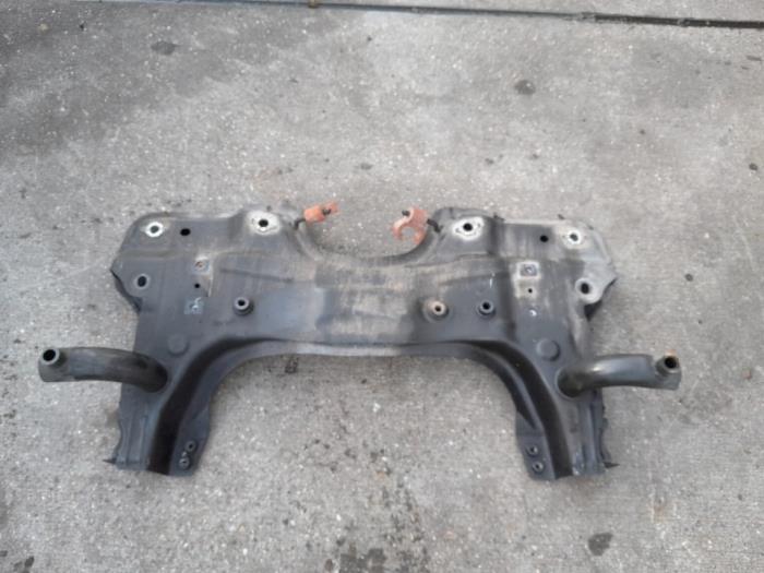 Gebruikte Subframe Fiat Tipo (356H/357H) 1.6 D Multijet II 16V Prijs € 207,90 Margeregeling aangeboden door Reclycar De Boer BV