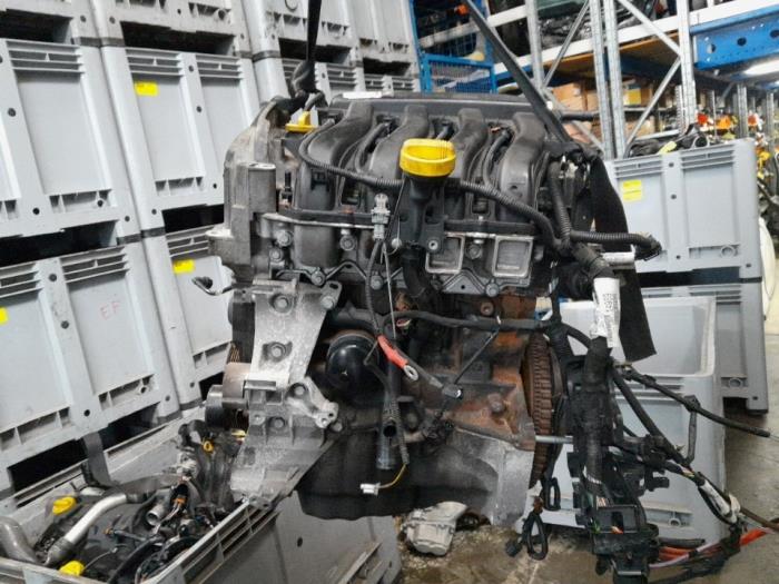 Gebruikte Motor Renault Megane III Grandtour (KZ) 1.6 16V Prijs € 630,00 Margeregeling aangeboden door Reclycar De Boer BV