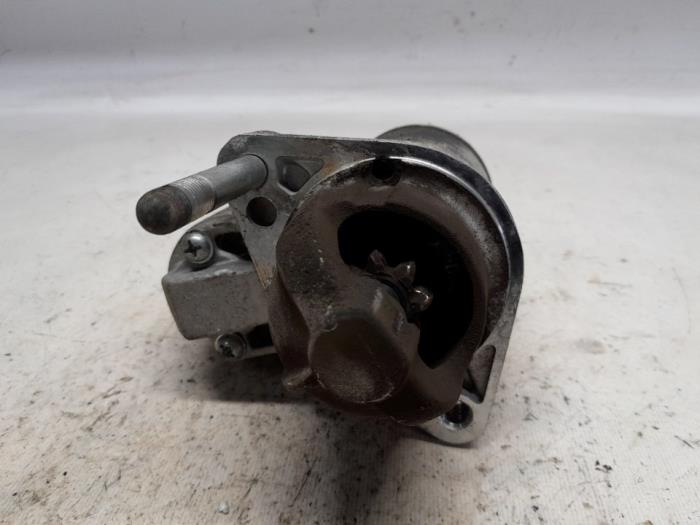 Gebruikte Startmotor Suzuki SX4 (EY/GY) 1.6 16V VVT Comfort,Exclusive Autom. Prijs € 23,10 Margeregeling aangeboden door Reclycar De Boer BV