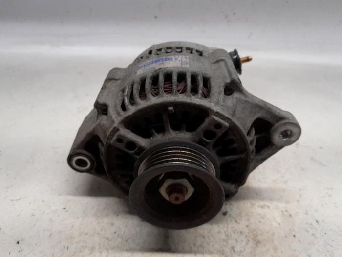 Gebruikte Dynamo Suzuki SX4 (EY/GY) 1.6 16V VVT Comfort,Exclusive Autom. Prijs € 33,60 Margeregeling aangeboden door Reclycar De Boer BV