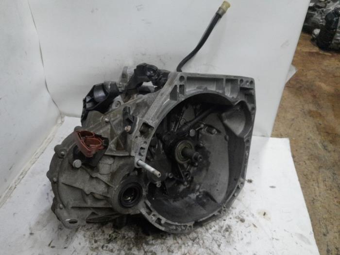 Gebruikte Versnellingsbak Renault Grand Scénic III (JZ) 1.4 16V TCe 130 Prijs € 157,50 Margeregeling aangeboden door Reclycar De Boer BV