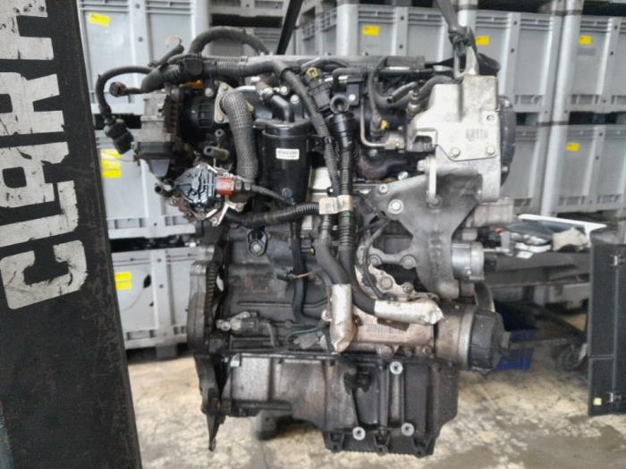 Gebruikte Motor Fiat Freemont 2.0 MultiJet 170 16V AWD Prijs € 2.100,00 Margeregeling aangeboden door Reclycar De Boer BV