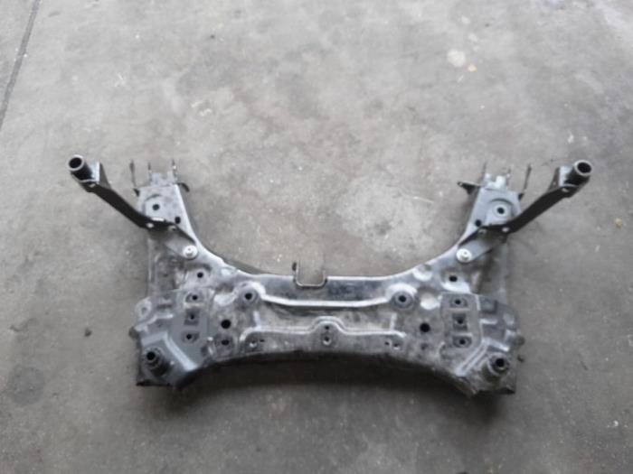 Gebruikte Subframe Renault Symbioz (RJB) 1.6 E-Tech Full Hybrid 145 Prijs € 367,50 Margeregeling aangeboden door Reclycar De Boer BV