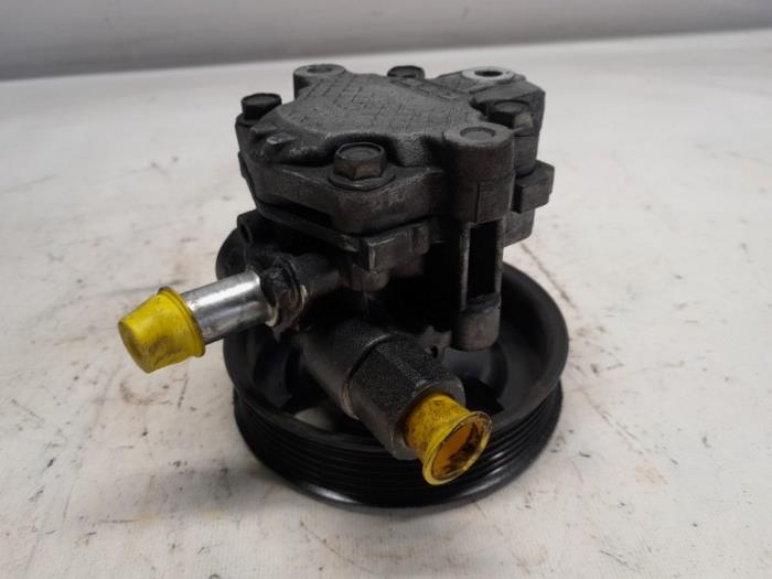 Gebruikte Pomp Servo Fiat Freemont 2.0 MultiJet 170 16V AWD Prijs € 105,00 Margeregeling aangeboden door Reclycar De Boer BV