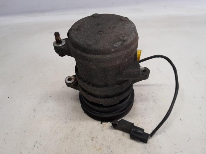 Gebruikte Aircopomp Hyundai Atos 1.1 12V Prijs € 78,75 Margeregeling aangeboden door Reclycar De Boer BV