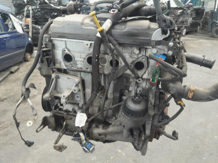 Gebruikte Motor Citroen C3 (SC) 1.1 Prijs € 630,00 Margeregeling aangeboden door Reclycar De Boer BV