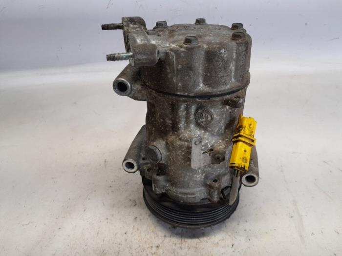 Gebruikte Aircopomp Peugeot 307 (3A/C/D) 1.6 16V Prijs € 78,75 Margeregeling aangeboden door Reclycar De Boer BV