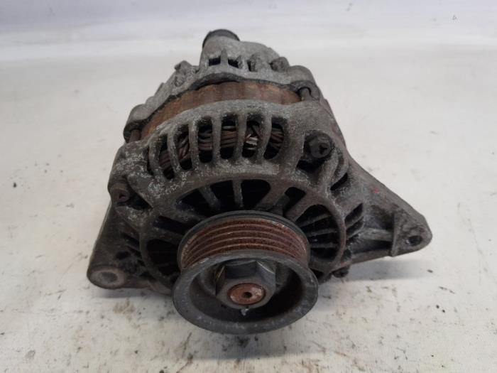 Gebruikte Dynamo Mitsubishi Lancer Wagon (CS/CT) 1.6 16V Prijs € 42,00 Margeregeling aangeboden door Reclycar De Boer BV
