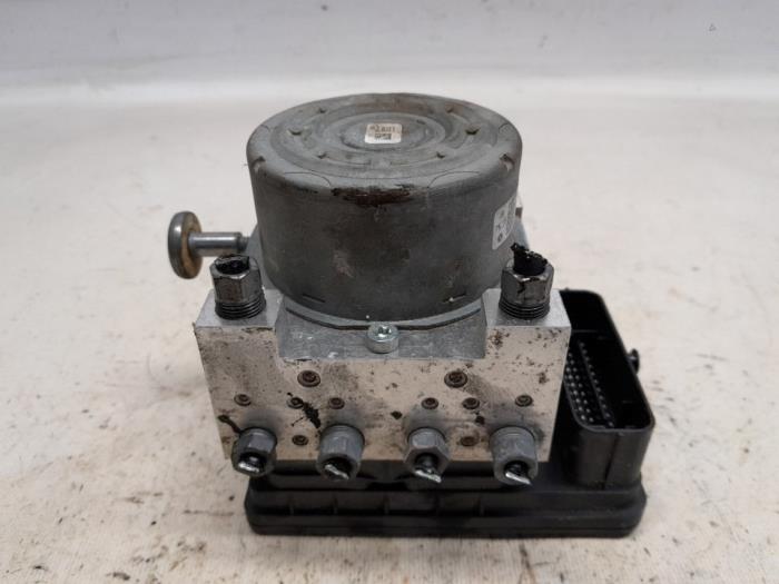 Gebruikte ABS Pomp Opel Corsa F (UB/UH/UP) 1.2 Turbo 12V 100 Prijs € 137,55 Margeregeling aangeboden door Reclycar De Boer BV
