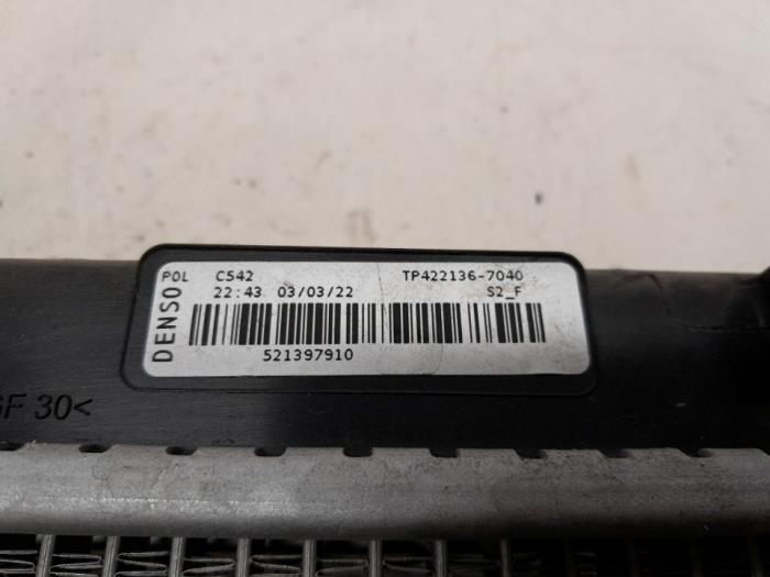 Radiateur van een Fiat Panda (312) 1.0 Hybrid 2022