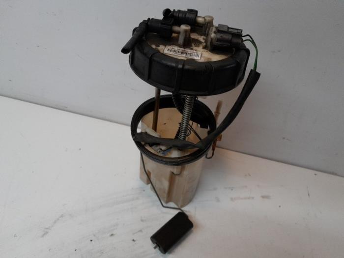 Gebruikte Tank element Pomp Nissan Qashqai Prijs € 52,50 Margeregeling aangeboden door Reclycar De Boer BV