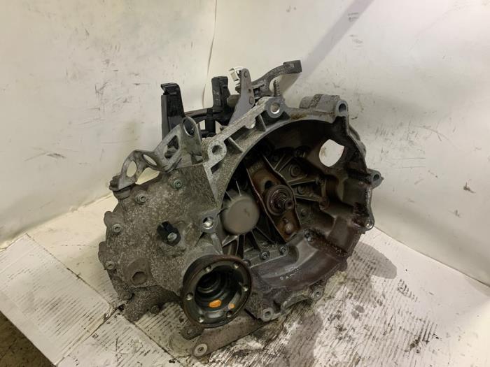 Gebruikte Versnellingsbak Seat Ibiza III (6L1) 1.4 16V 100 Prijs € 210,00 Margeregeling aangeboden door Reclycar De Boer BV
