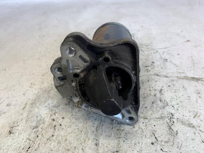 Gebruikte Startmotor Renault Megane III Berline (BZ) 1.6 16V Prijs € 28,35 Margeregeling aangeboden door Reclycar De Boer BV