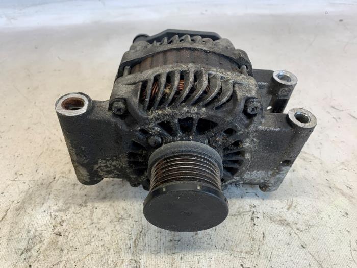 Gebruikte Dynamo Peugeot 207/207+ (WA/WC/WM) 1.6 16V VTi Prijs € 33,60 Margeregeling aangeboden door Reclycar De Boer BV