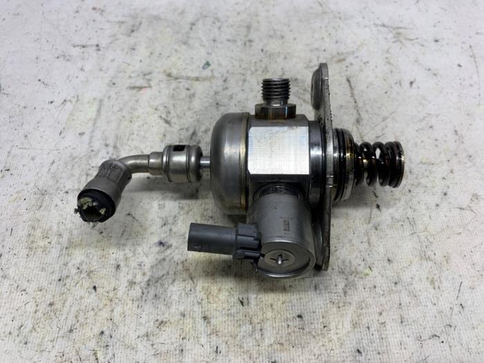 Gebruikte Hogedrukpomp BMW 1 serie (F21) 116i 1.6 16V Prijs € 131,25 Margeregeling aangeboden door Reclycar De Boer BV