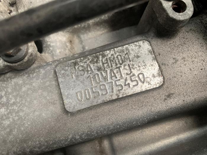 Motor van een Peugeot 308 (L3/L8/LB/LH/LP) 1.2 12V VTi PureTech 82 2014