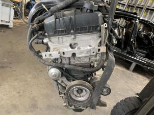 Motor van een Peugeot 308 (L3/L8/LB/LH/LP) 1.2 12V VTi PureTech 82 2014