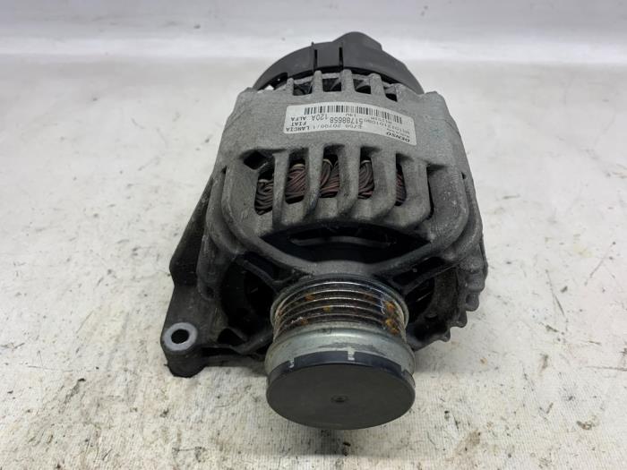 Gebruikte Dynamo Alfa Romeo MiTo (955) 1.4 TB 16V Prijs € 43,05 Margeregeling aangeboden door Reclycar De Boer BV