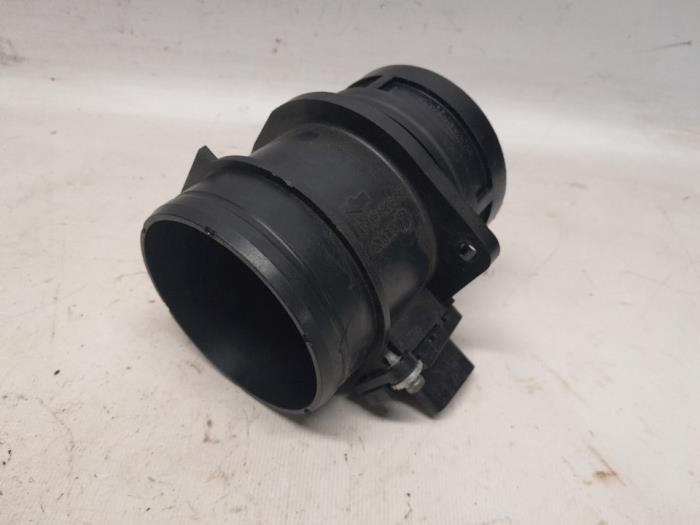 Gebruikte Luchthoeveelheidsmeter Audi A5 Sportback (8TA) 2.0 TFSI 16V Prijs € 24,15 Margeregeling aangeboden door Reclycar De Boer BV