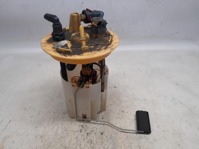 Gebruikte Tank element Pomp Ford Galaxy (CK) 2.0 TDCi 150 16V Prijs € 53,55 Margeregeling aangeboden door Reclycar De Boer BV