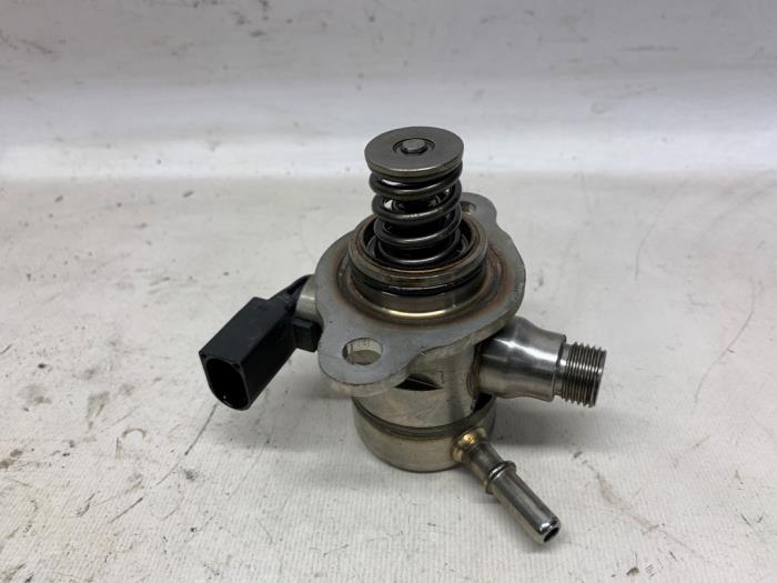 Gebruikte Hogedrukpomp Volkswagen Golf VII (AUA) 1.5 TGI Evo 16V Prijs € 37,80 Margeregeling aangeboden door Reclycar De Boer BV