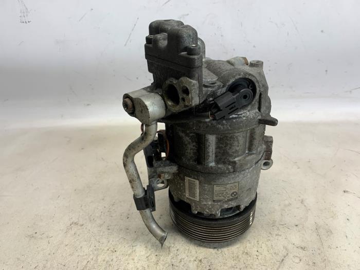 Gebruikte Aircopomp BMW 3 serie (E90) 318i 16V Prijs € 47,25 Margeregeling aangeboden door Reclycar De Boer BV