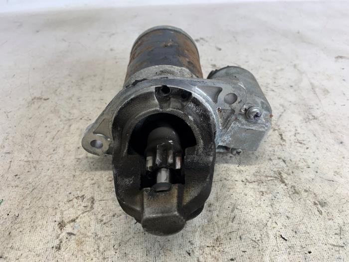 Gebruikte Startmotor Mitsubishi Colt (Z2/Z3) 1.3 16V Prijs € 26,25 Margeregeling aangeboden door Reclycar De Boer BV