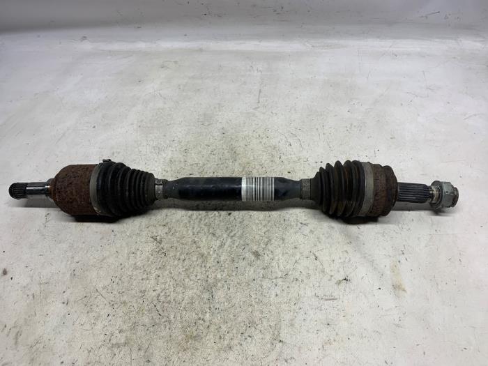 Gebruikte Aandrijfas links-voor Fiat Panda (312) 0.9 TwinAir Turbo 80 Prijs € 52,50 Margeregeling aangeboden door Reclycar De Boer BV