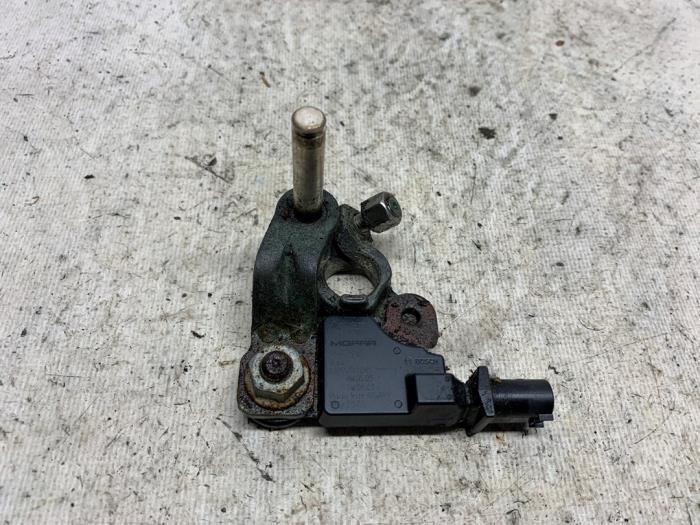 Gebruikte Accu sensor Fiat Panda (312) 0.9 TwinAir Turbo 80 Prijs € 36,75 Margeregeling aangeboden door Reclycar De Boer BV