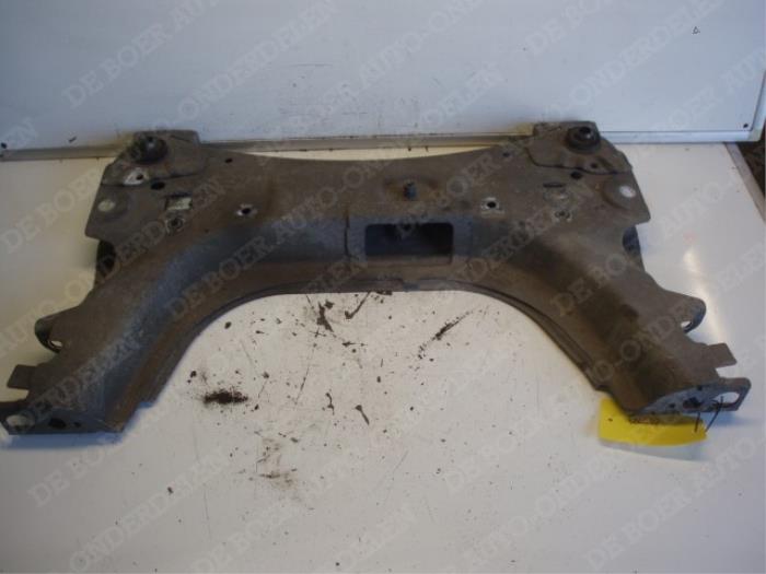Gebruikte Subframe Renault Megane II Grandtour (KM) 1.5 dCi 85 Prijs € 26,25 Margeregeling aangeboden door Reclycar De Boer BV
