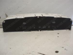 Gebruikte Display Interieur Hyundai Matrix 1.6 16V Prijs € 21,00 Margeregeling aangeboden door Reclycar De Boer BV