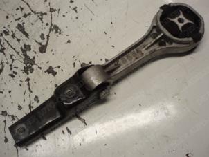 Gebruikte Motorrubber Volkswagen Up! (121) 1.0 12V 60 Prijs € 26,25 Margeregeling aangeboden door Reclycar De Boer BV