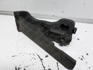 Gebruikte Gaspedaalpositie Sensor Volkswagen Golf V (1K1) 1.6 FSI 16V Prijs € 26,25 Margeregeling aangeboden door Reclycar De Boer BV