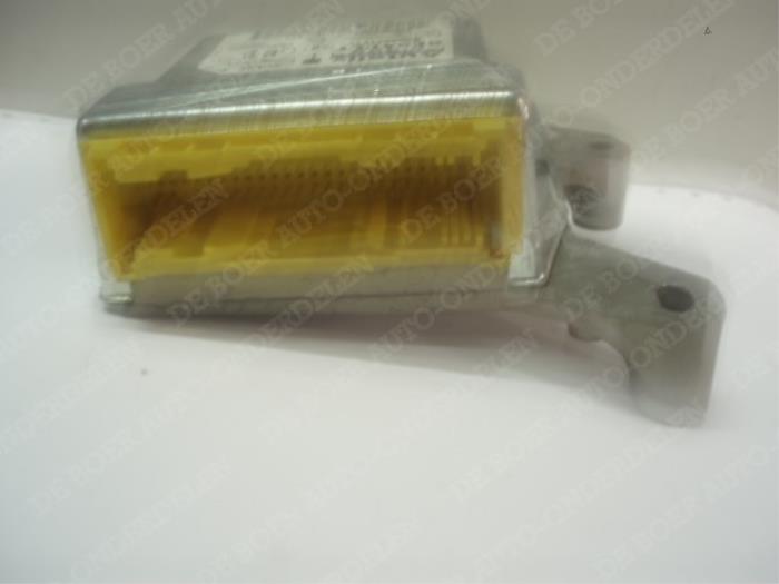 Gebruikte Module Airbag Renault Espace (JK) 2.2 dCi 150 16V Grand Espace Prijs € 42,00 Margeregeling aangeboden door Reclycar De Boer BV
