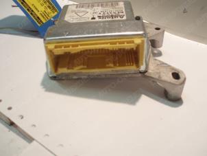 Gebruikte Airbag Module Renault Laguna II (BG) 1.6 16V Prijs € 42,00 Margeregeling aangeboden door Reclycar De Boer BV