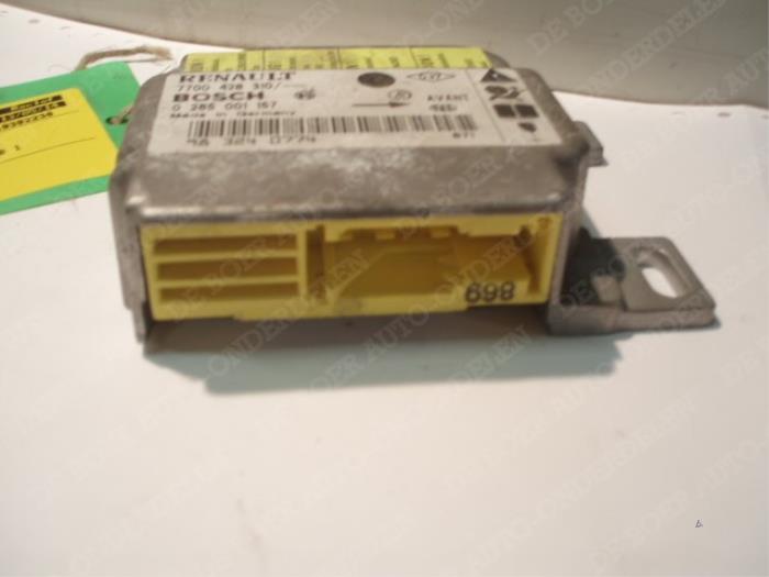 Gebruikte Module Airbag Renault Clio II Societe (SB) 1.9 D Prijs € 42,00 Margeregeling aangeboden door Reclycar De Boer BV