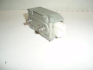 Gebruikte Airbag Sensor Mitsubishi Colt Prijs € 26,25 Margeregeling aangeboden door Reclycar De Boer BV