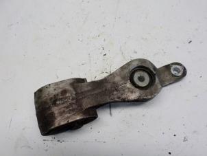 Gebruikte Motorsteun Volkswagen Sharan (7M8/M9/M6) 2.0 Prijs € 15,75 Margeregeling aangeboden door Reclycar De Boer BV