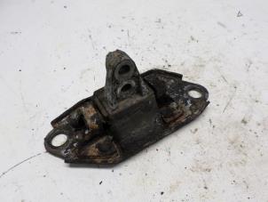 Gebruikte Motorrubber Volvo XC70 (SZ) XC70 2.4 T 20V Prijs € 15,75 Margeregeling aangeboden door Reclycar De Boer BV