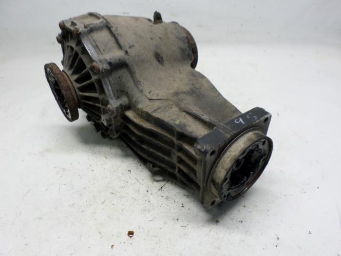 Gebruikte Differentieel achter Volkswagen Passat Variant Syncro/4Motion (3B5) 2.8 30V Syncro Prijs € 157,50 Margeregeling aangeboden door Reclycar De Boer BV