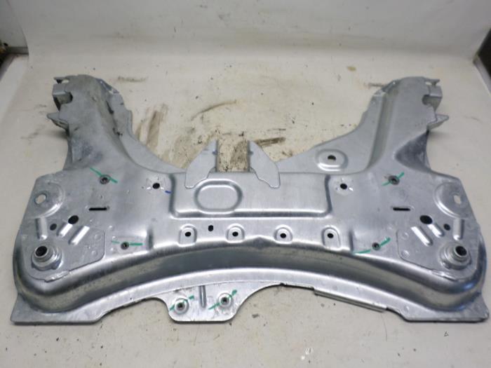 Gebruikte Subframe Renault Clio IV (5R) 1.5 Energy dCi 90 FAP Prijs € 52,50 Margeregeling aangeboden door Reclycar De Boer BV
