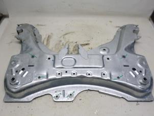 Gebruikte Subframe Renault Clio IV (5R) 1.5 Energy dCi 90 FAP Prijs € 52,50 Margeregeling aangeboden door Reclycar De Boer BV