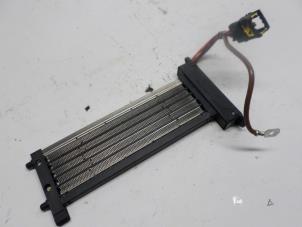 Gebruikte Kachel Verwarmingselement Peugeot 407 SW (6E) 1.6 HDi 16V Prijs € 15,75 Margeregeling aangeboden door Reclycar De Boer BV