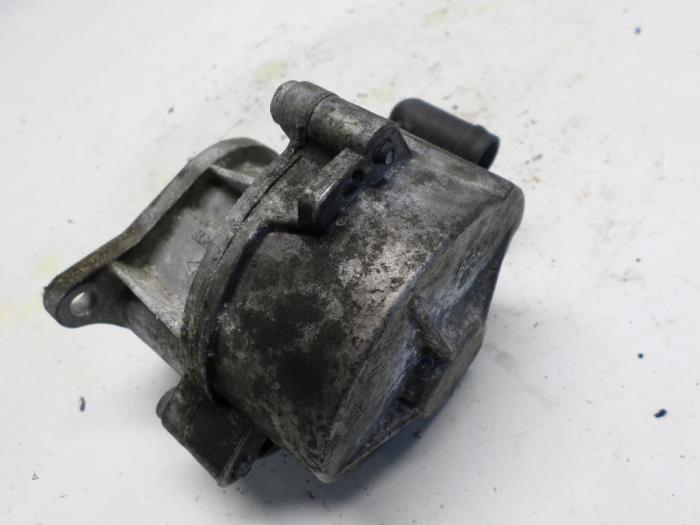 Vacuumpomp (Diesel) van een Renault Scénic II (JM) 1.9 dCi 120 2004